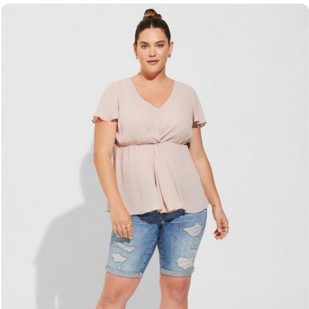 NWT✨Torrid | 2X | Women’s Georgette Twist Surplice Flutter Sleeve Blouse
